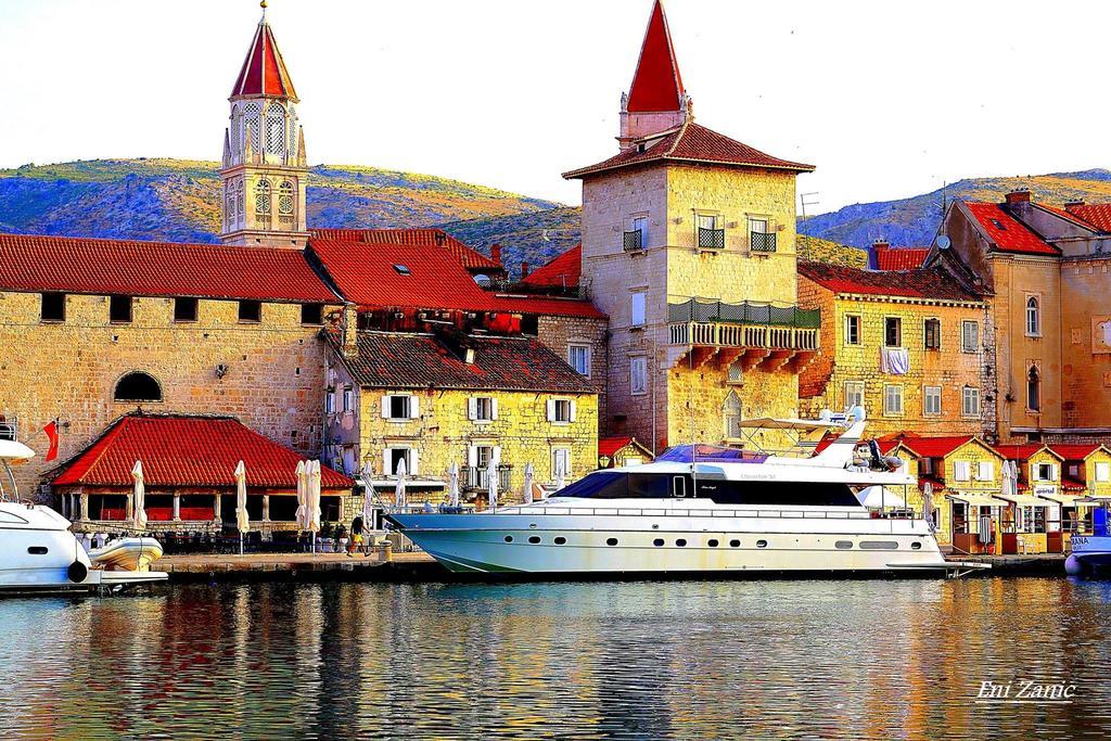 Room Mira Trogir Exterior foto